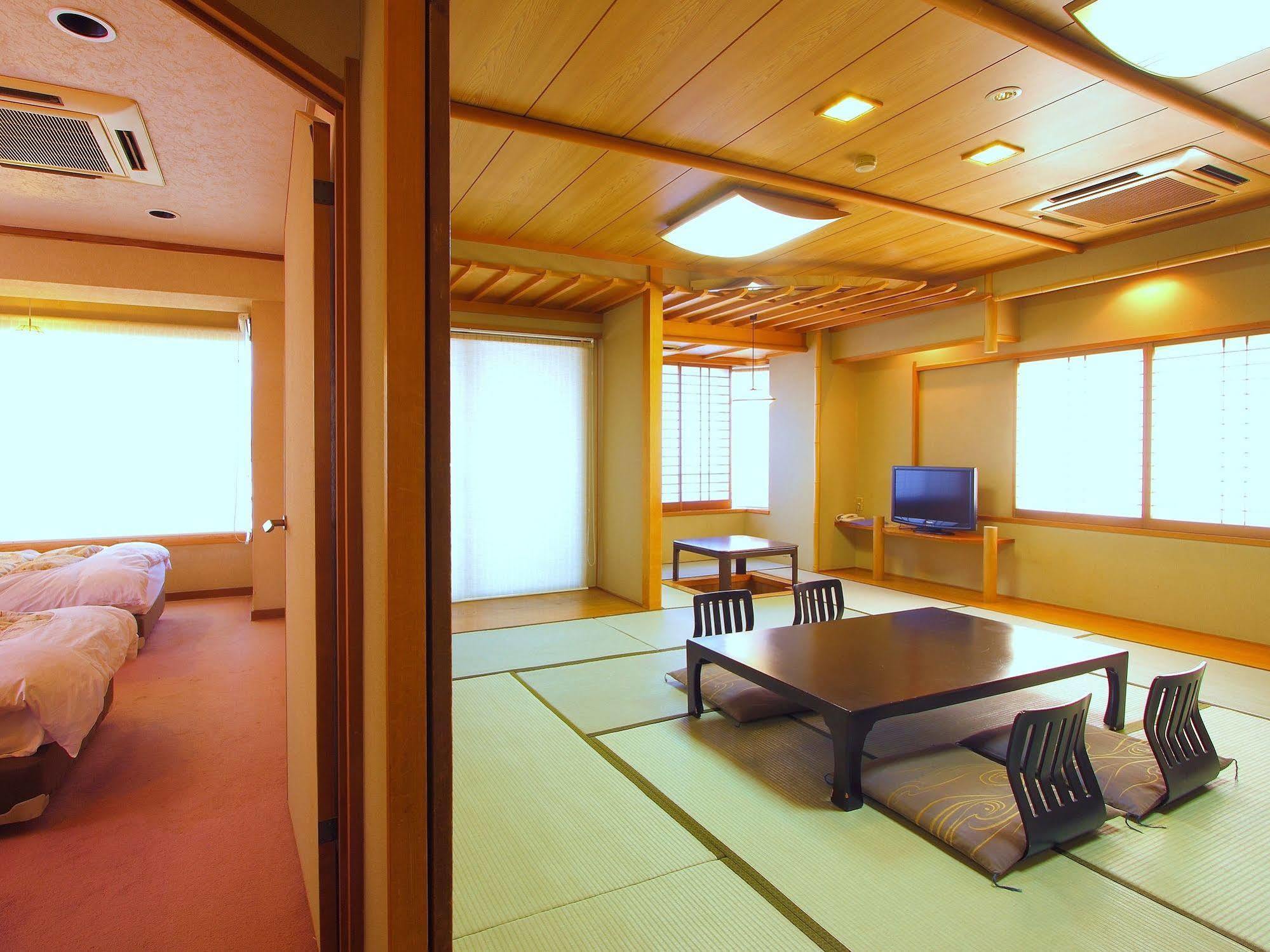 Isawa View Hotel Fuefuki Luaran gambar